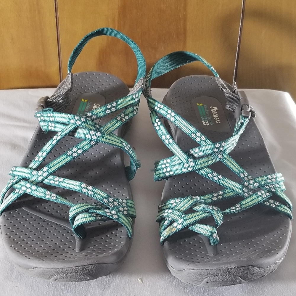 Skechers strappy sandals size 10